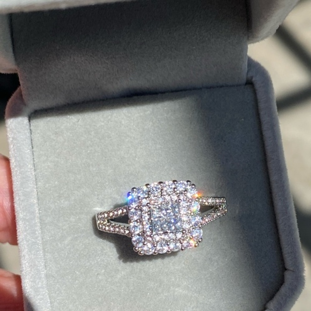 💯 NEW! Silver Micro Pave Ring Cubic Zirconia Cocktail Engagement Gift